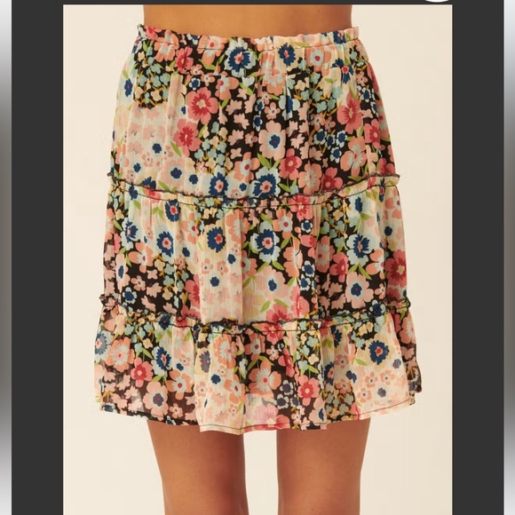 PROMESA FLORAL TOP & SKIRT SET ❤️NEW COLLECTION IN STORES❤️ - Picture 3 of 7